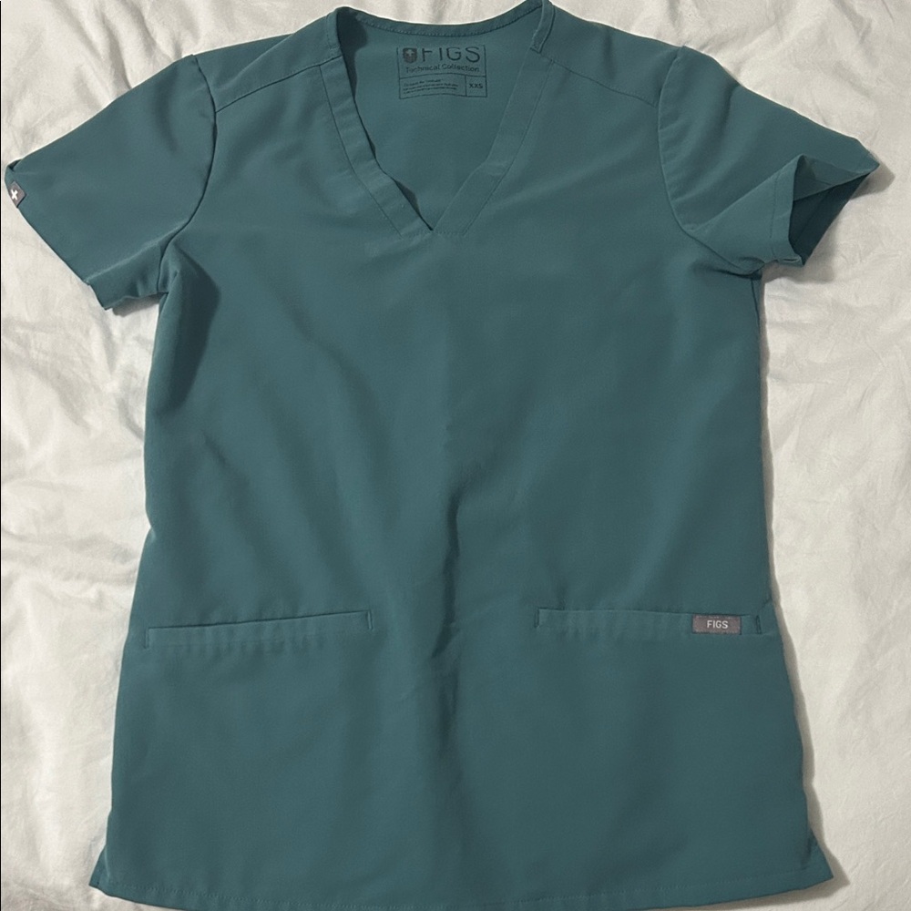 Figs Casma Scrub Top